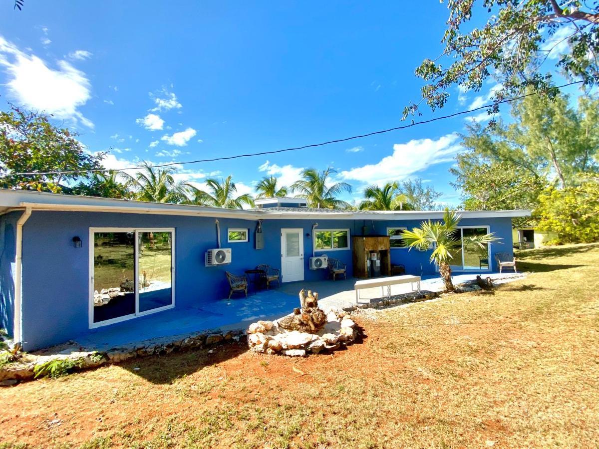 The Sunset Cove And Rainbow Room Alice Town  Extérieur photo
