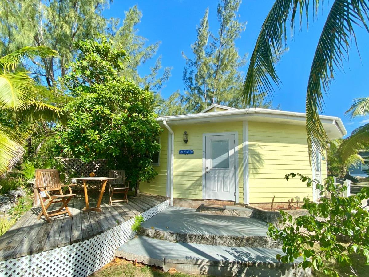 The Sunset Cove And Rainbow Room Alice Town  Extérieur photo